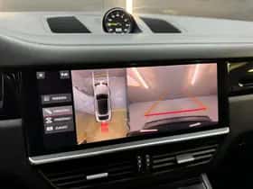 Porsche Cayenne (2021) thumbnail 34