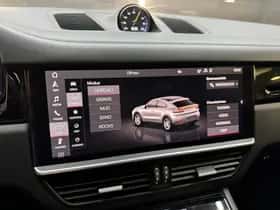 Porsche Cayenne (2021) thumbnail 38