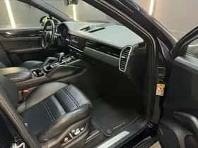 Porsche Cayenne (2021) thumbnail 41