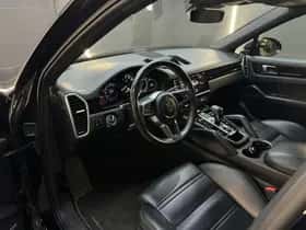 Porsche Cayenne (2021) thumbnail 7