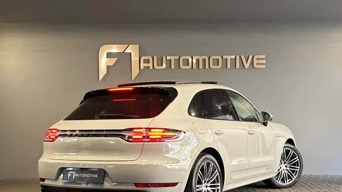 Porsche Macan (2021) — foto 1