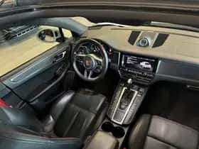 Porsche Macan (2021) thumbnail 41