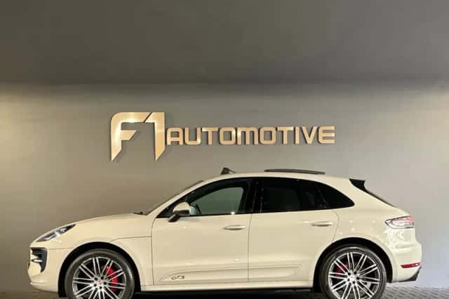 Porsche Macan (2021) thumbnail 10