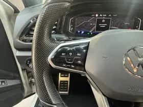 Volkswagen T-Roc (2022) thumbnail 17