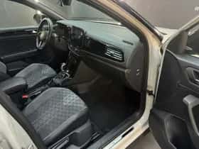 Volkswagen T-Roc (2022) thumbnail 42