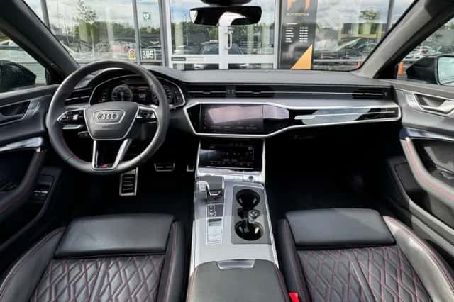 Audi A6 (2023) thumbnail 4