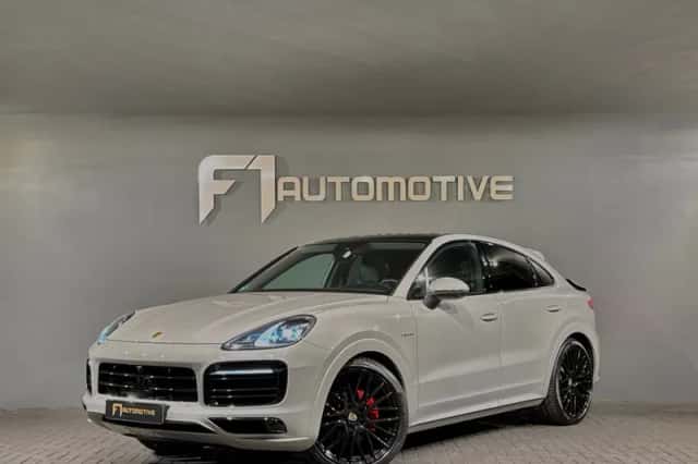 Porsche Cayenne (2023) thumbnail 1