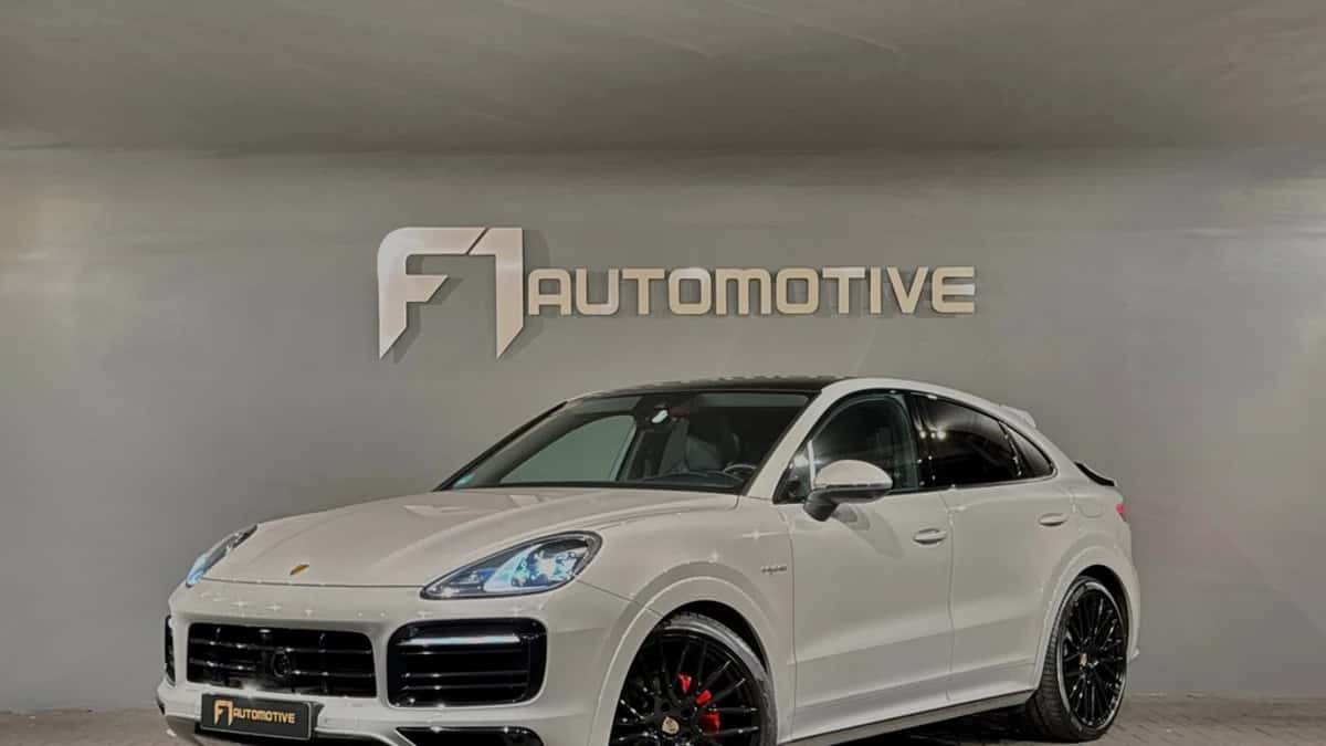 Porsche Cayenne (2023) — foto 1