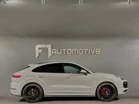 Porsche Cayenne (2023) thumbnail 12