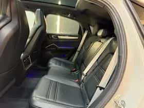Porsche Cayenne (2023) thumbnail 14