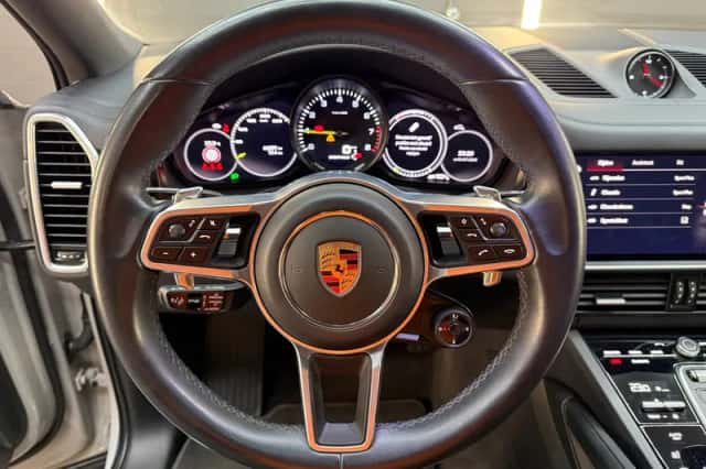 Porsche Cayenne (2023) thumbnail 15