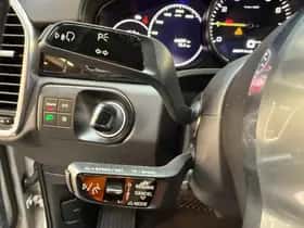 Porsche Cayenne (2023) thumbnail 16