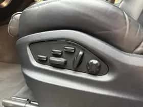Porsche Cayenne (2023) thumbnail 19