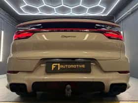 Porsche Cayenne (2023) thumbnail 29