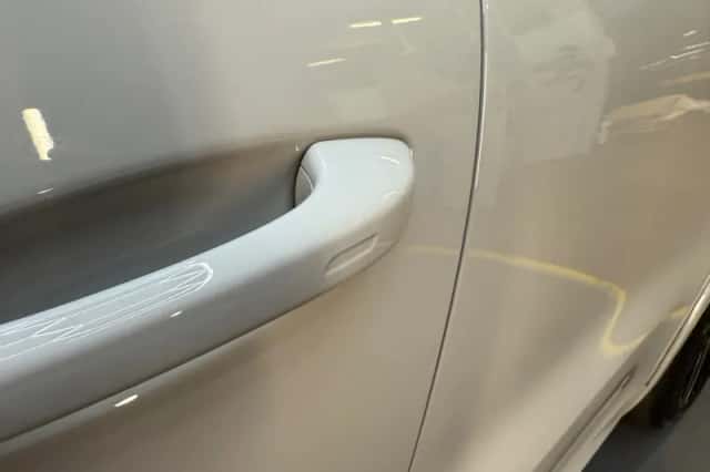 Porsche Cayenne (2023) thumbnail 32