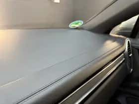 Porsche Cayenne (2023) thumbnail 33
