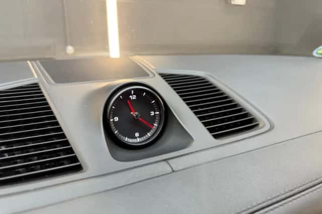 Porsche Cayenne (2023) thumbnail 36