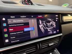Porsche Cayenne (2023) thumbnail 42
