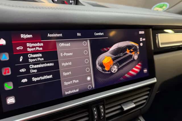Porsche Cayenne (2023) thumbnail 44