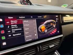 Porsche Cayenne (2023) thumbnail 44