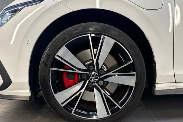 Volkswagen Golf (2021) thumbnail 18