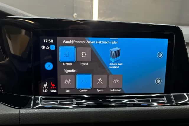 Volkswagen Golf (2021) thumbnail 27