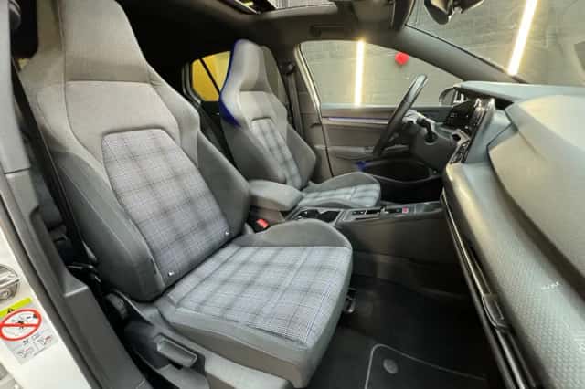 Volkswagen Golf (2021) thumbnail 6