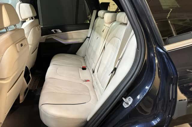 BMW X5 (2022) thumbnail 25