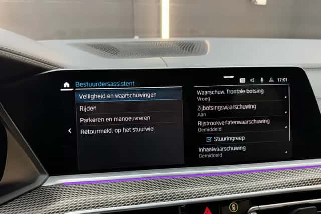 BMW X5 (2022) thumbnail 35