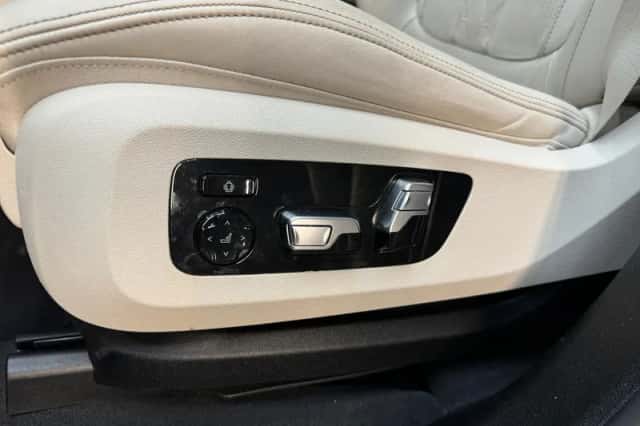 BMW X5 (2022) thumbnail 38