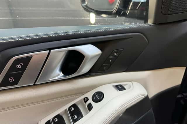 BMW X5 (2022) thumbnail 39