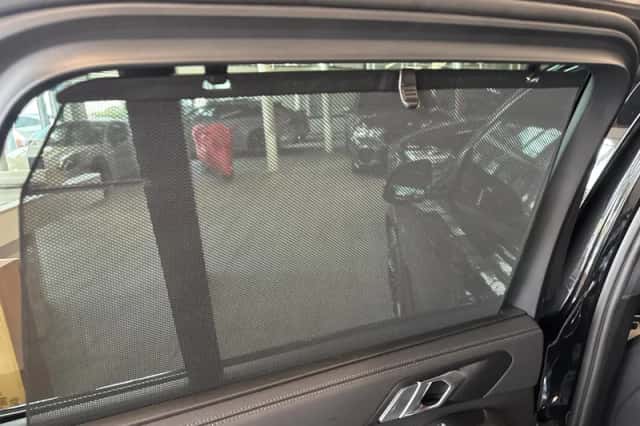 BMW X5 (2022) thumbnail 23