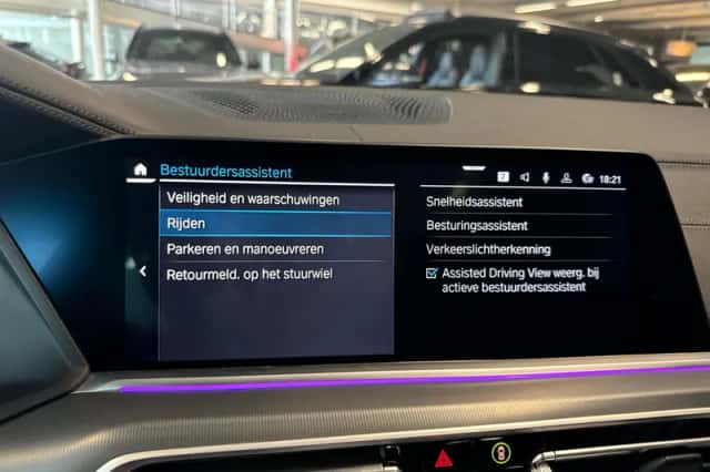 BMW X5 (2022) thumbnail 32