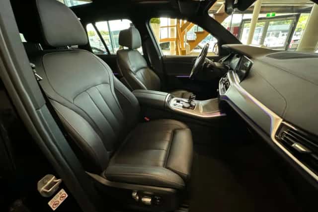 BMW X5 (2022) thumbnail 42