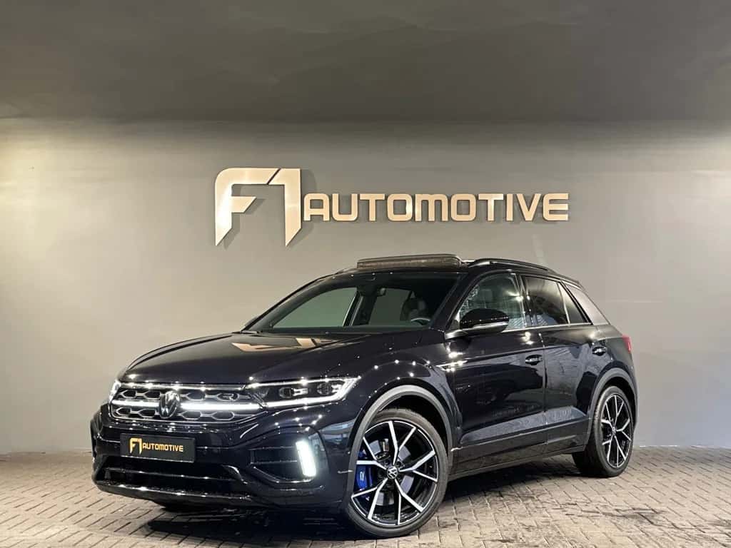 Volkswagen T-Roc (2024) — foto 1