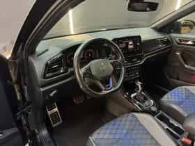 Volkswagen T-Roc (2024) thumbnail 15