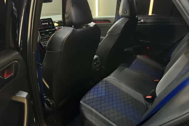 Volkswagen T-Roc (2024) thumbnail 22