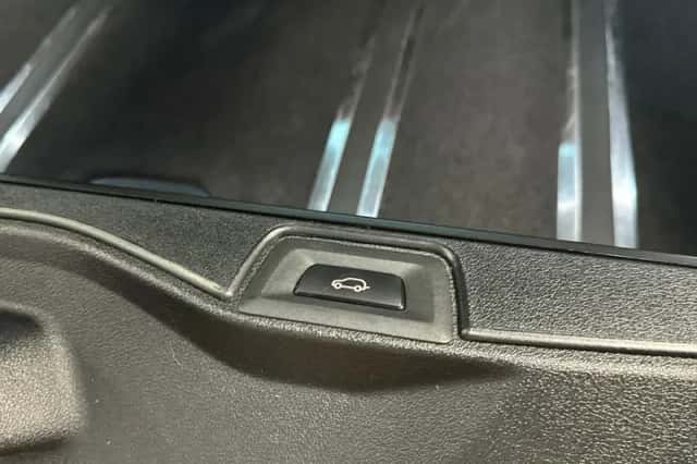 BMW X5 (2021) thumbnail 33