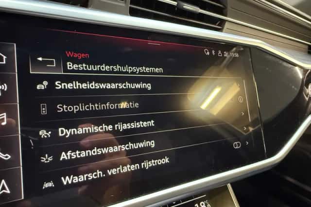 Audi RS6 (2022) thumbnail 36