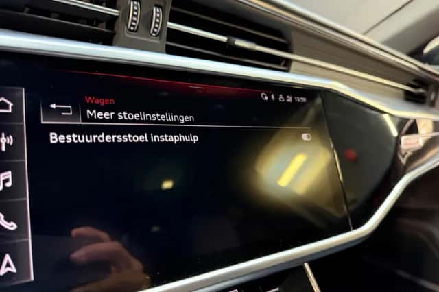 Audi RS6 (2022) thumbnail 38