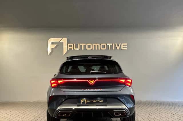 CUPRA Leon (2025) thumbnail 12