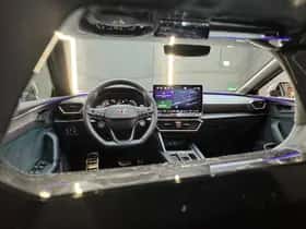 CUPRA Leon (2025) thumbnail 21