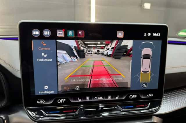 CUPRA Leon (2025) thumbnail 29