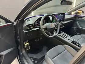 CUPRA Leon (2025) thumbnail 6