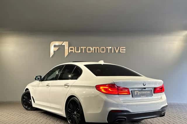 BMW 5-Serie (2017) thumbnail 9