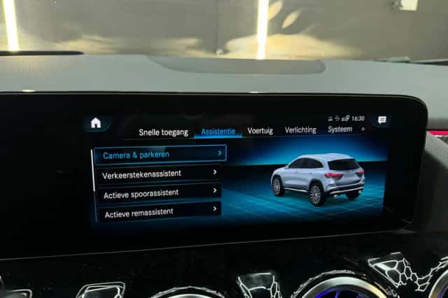 Mercedes-Benz GLA (2021) thumbnail 34