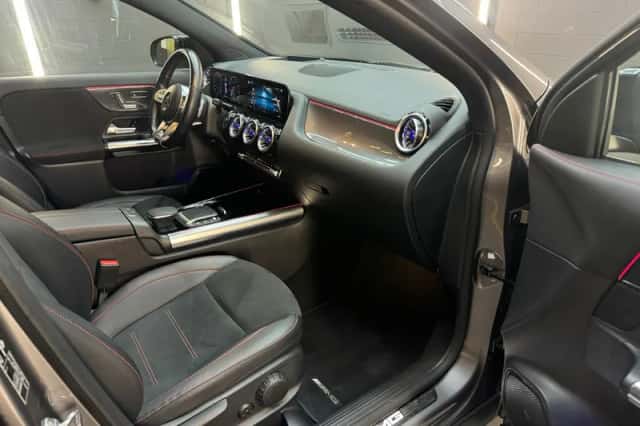 Mercedes-Benz GLA (2021) thumbnail 38