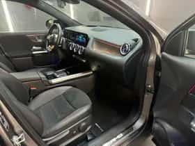 Mercedes-Benz GLA (2021) thumbnail 38