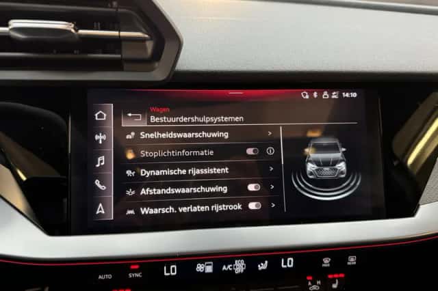 Audi RS3 (2024) thumbnail 33