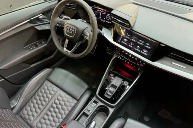 Audi RS3 (2024) thumbnail 36